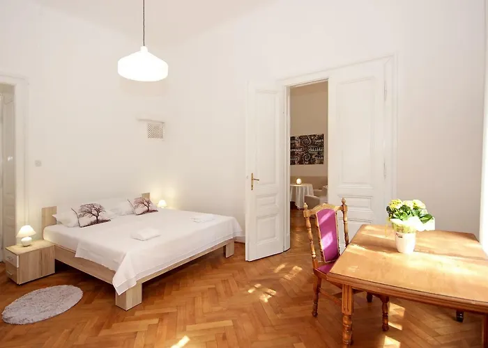 In The Center Of Old Town Lejlighed Pula